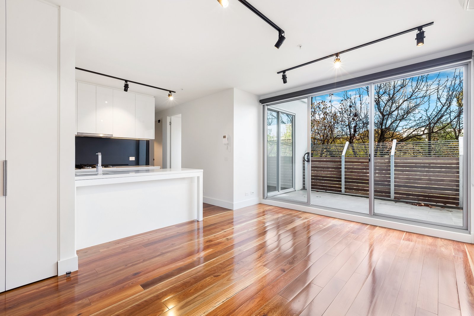 Gallery: 104/4 Fernhill Road