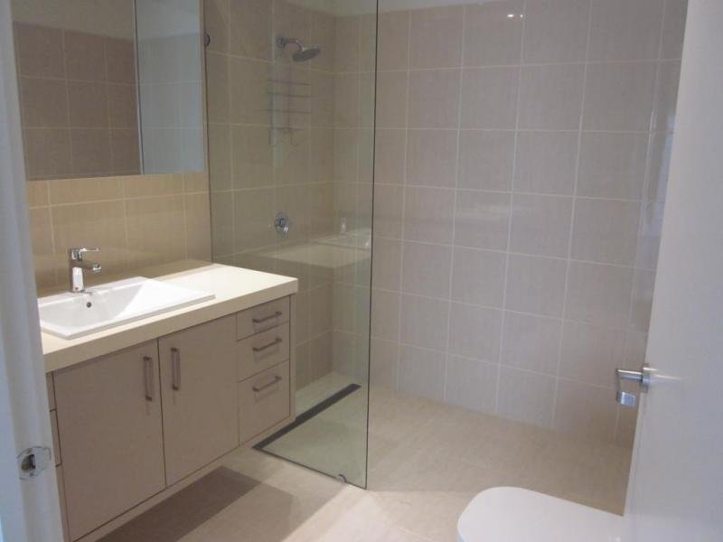 Gallery: 104/409 Bay Street