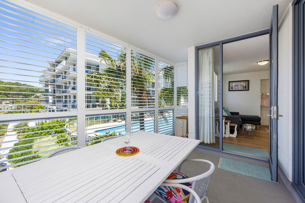 1044/1 Ocean Street Burleigh Heads 5