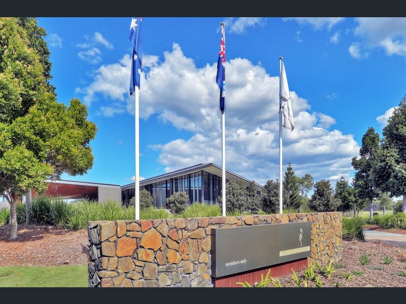 1045 Edgecliff Place SANCTUARY COVE 9