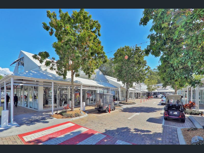 1045 Edgecliff Place SANCTUARY COVE 11