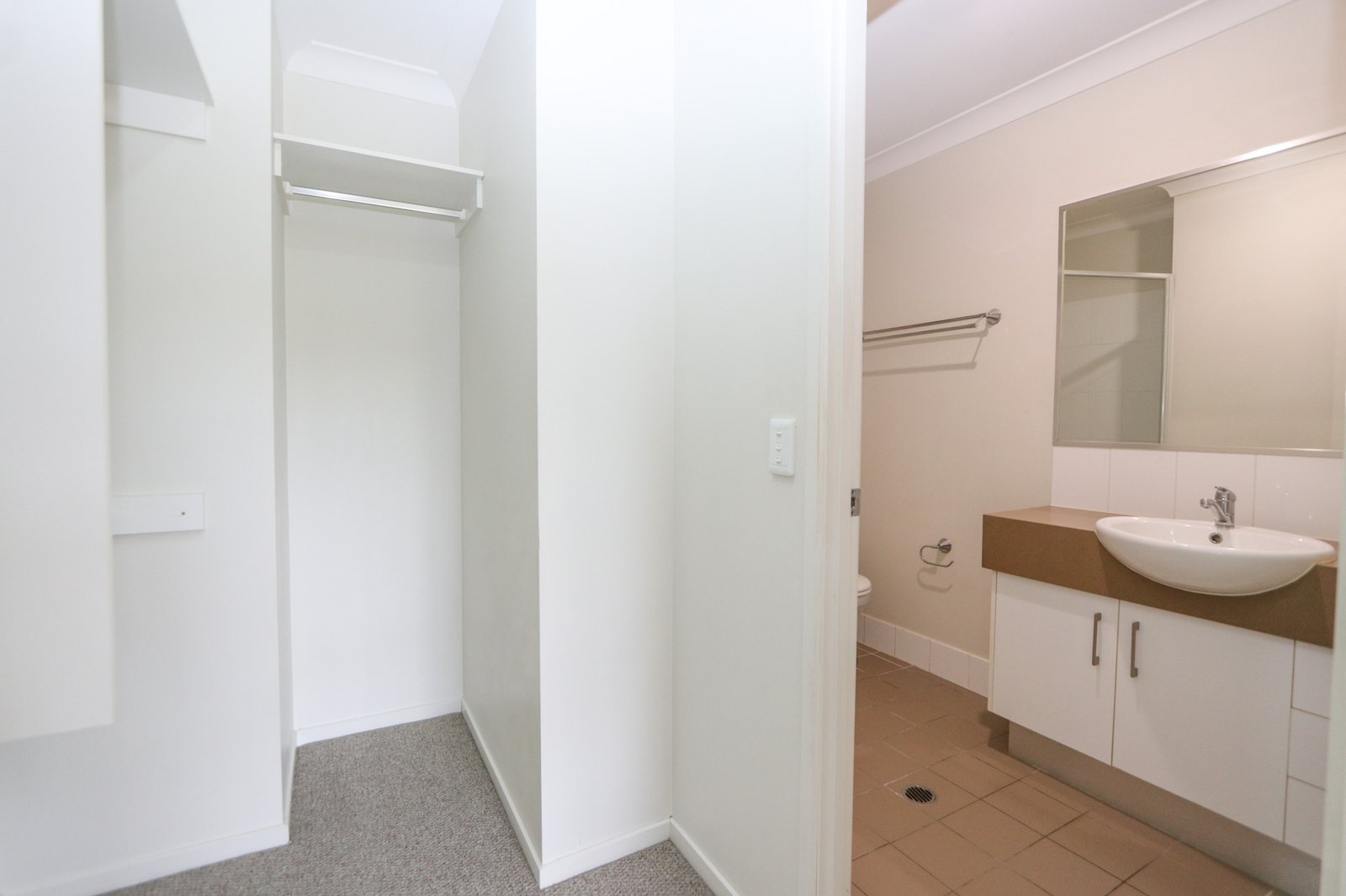 10/46 Buchanan Circuit OXENFORD 11