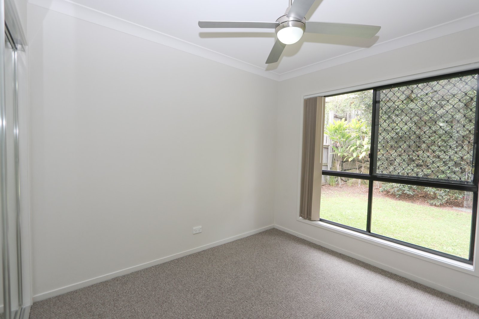 10/46 Buchanan Circuit OXENFORD 12