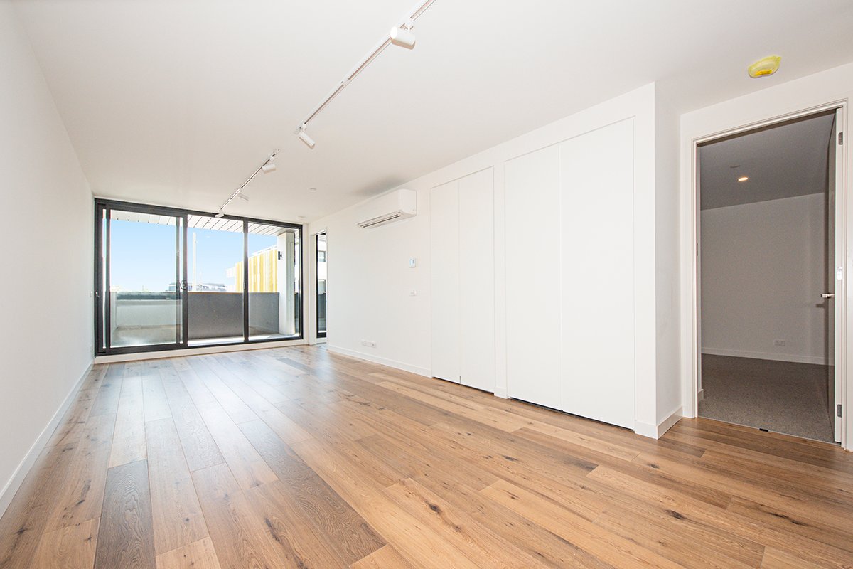 Gallery: 104/672 Centre Road