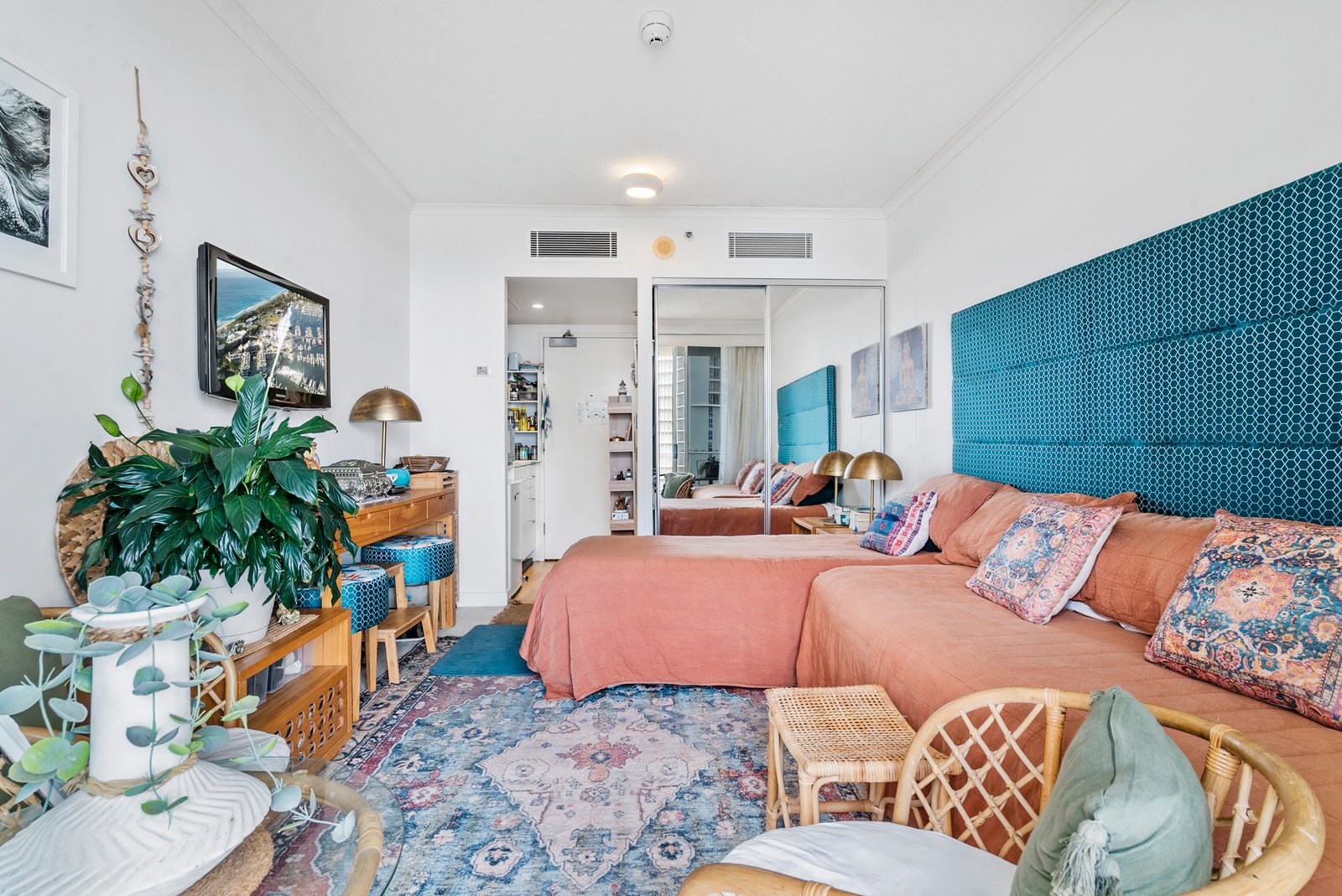 1047-1048/6-8 Stuart Street TWEED HEADS 9