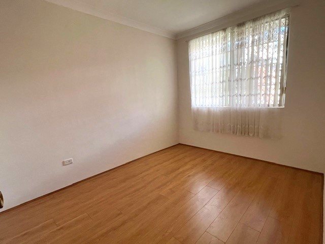 10/47-49 The Avenue HURSTVILLE 5