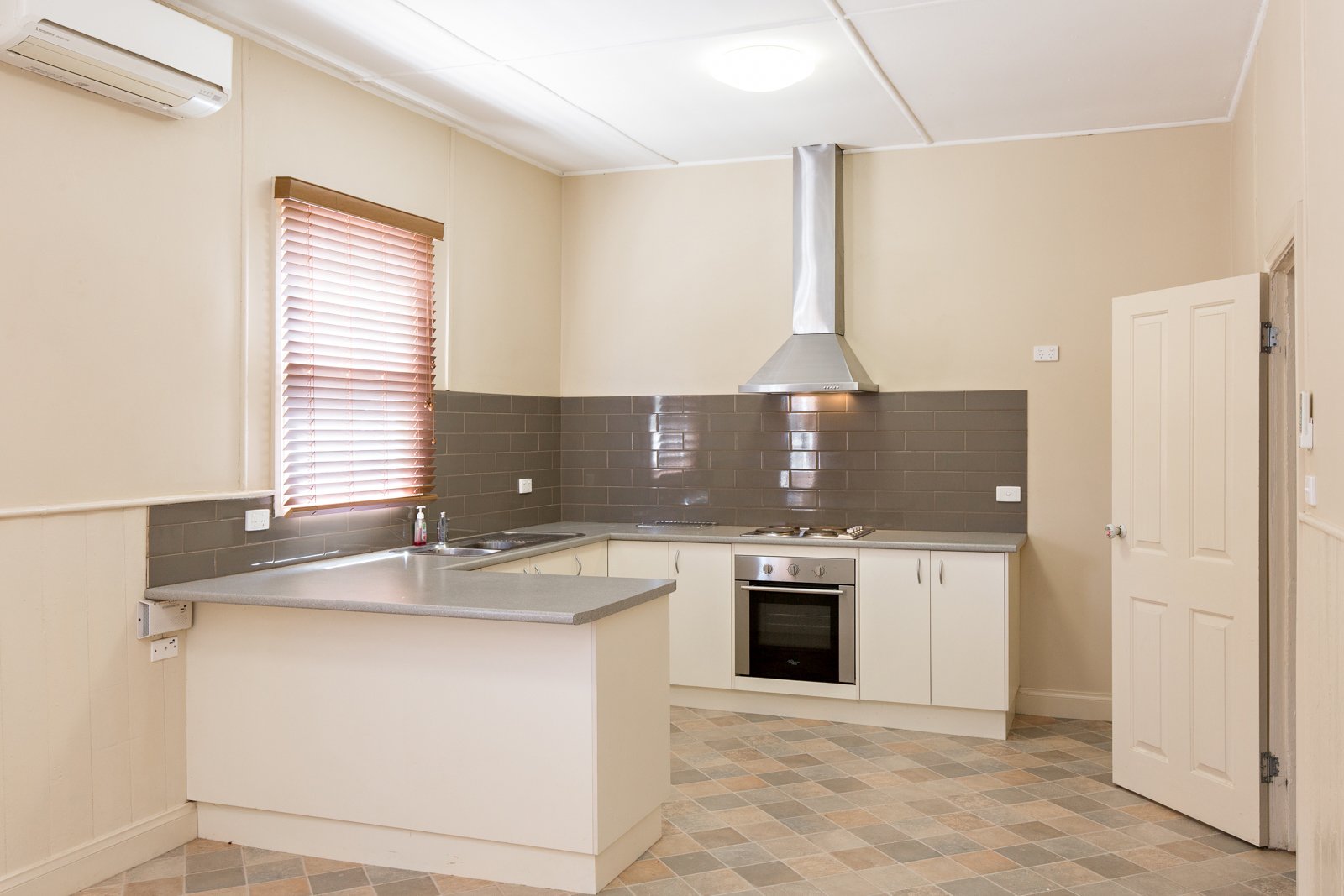 Gallery: 1047 Bungaree-Creswick Road