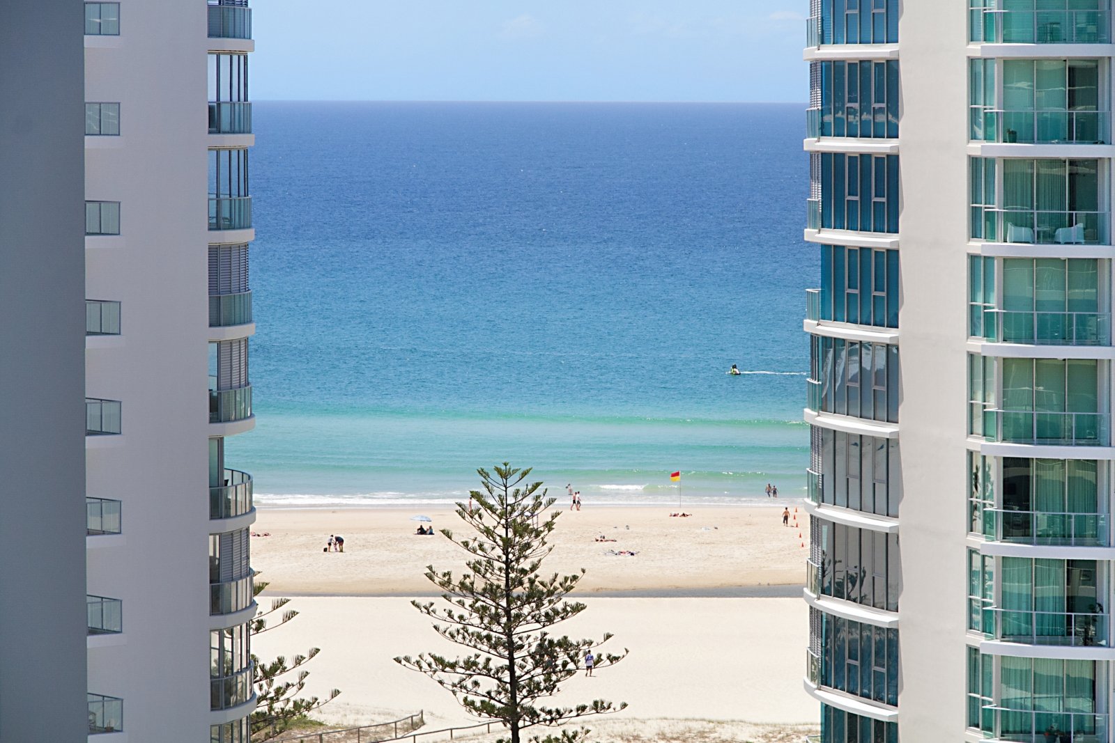 1047/6-8 Stuart Street TWEED HEADS 2