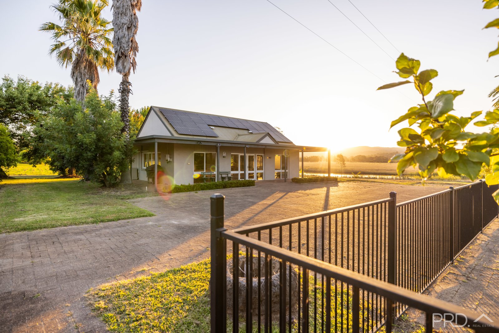 10/477 Wee Jasper Road TUMUT 29