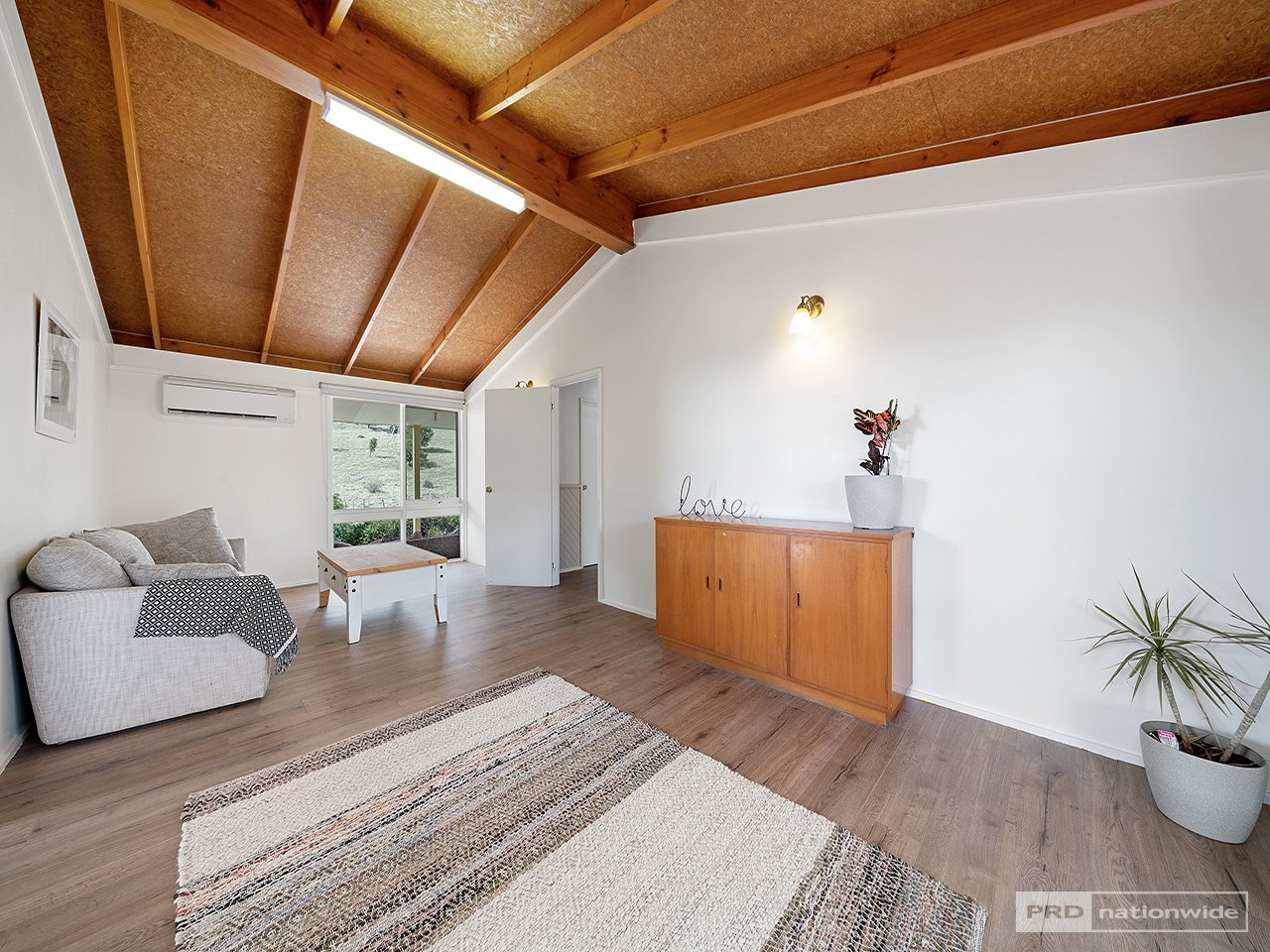 1048 Back Tea Tree Road TEA TREE 12