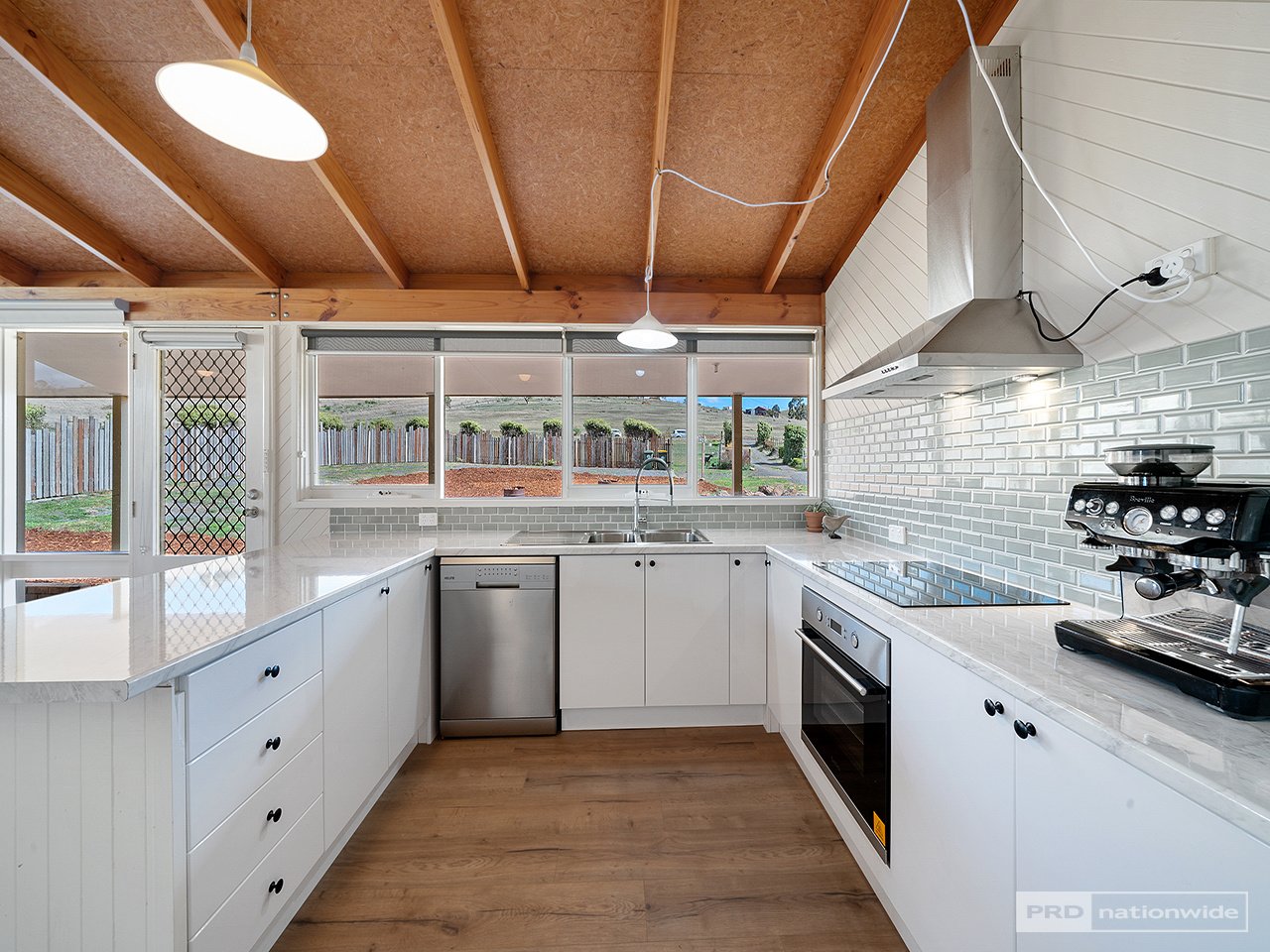 1048 Back Tea Tree Road TEA TREE 18