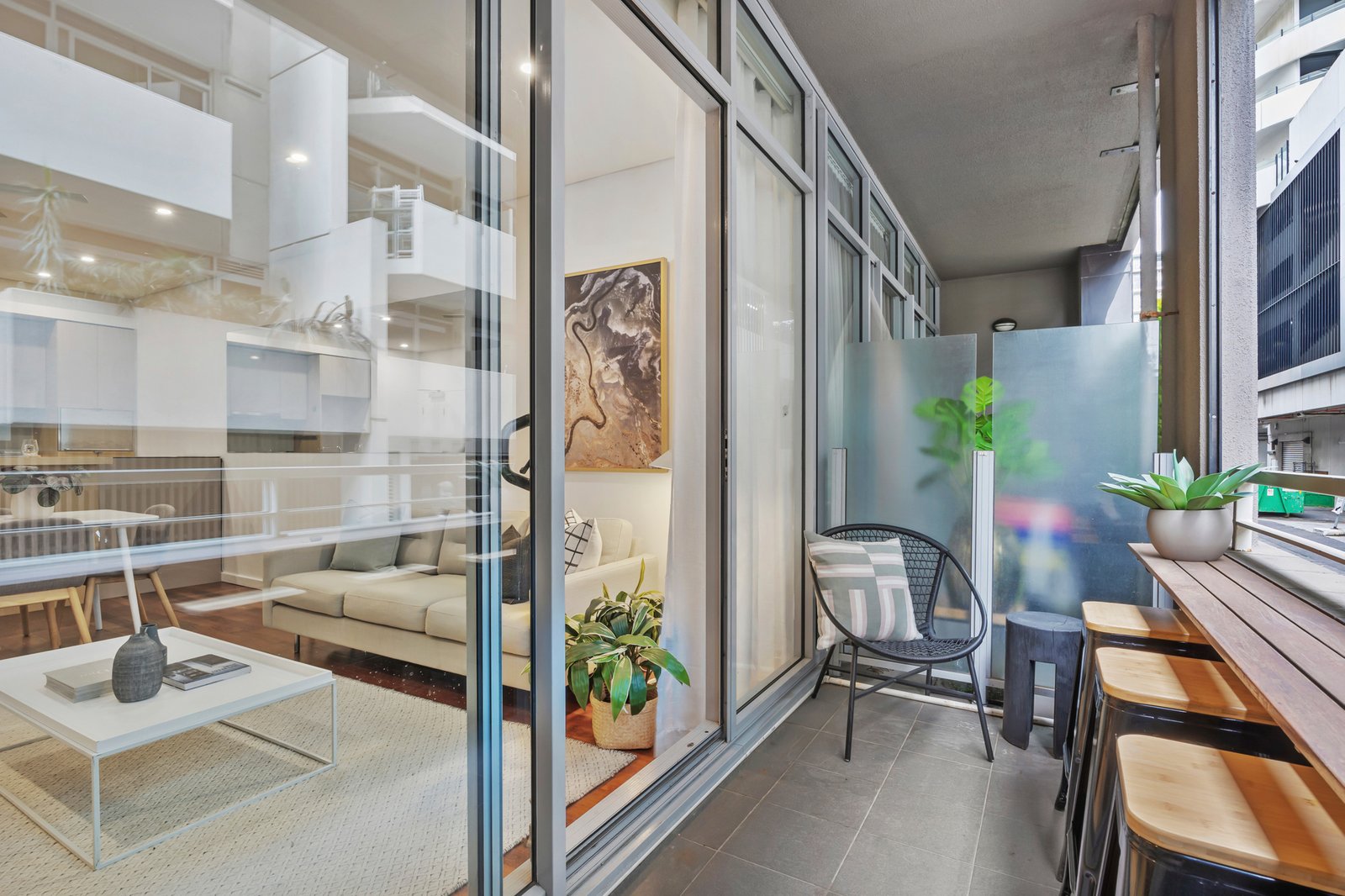 Gallery: 104/93 Dow Street