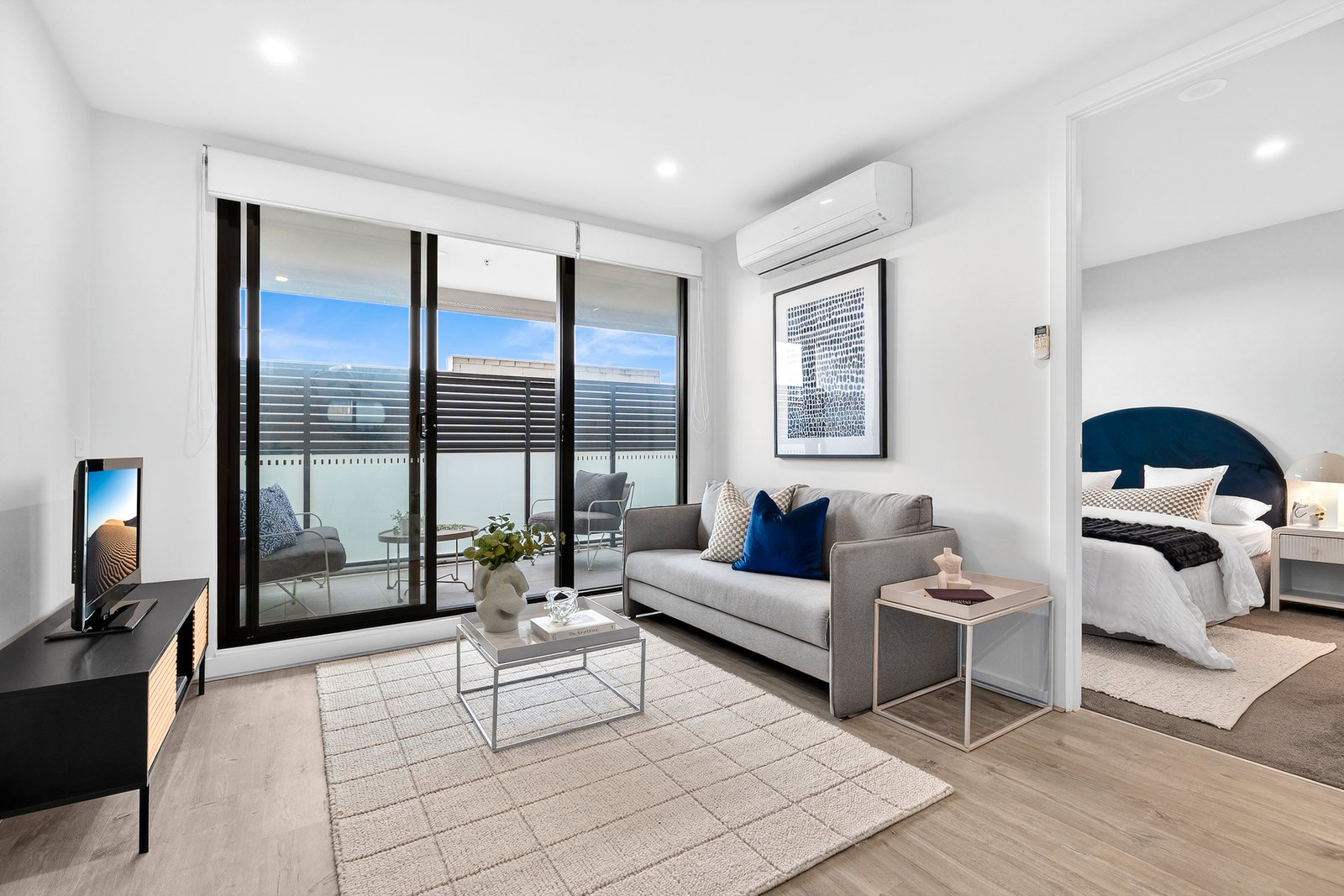 Gallery: 104/93 Warrigal Road