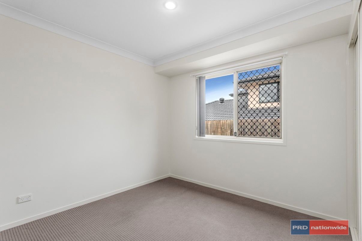 104A Barbour Road BRACKEN RIDGE 8