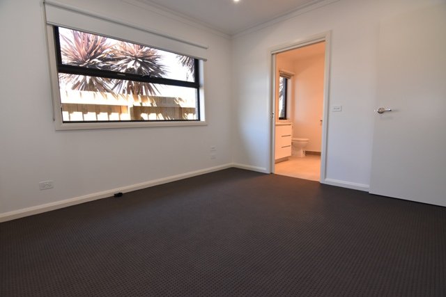 Gallery: 104A McClelland Street