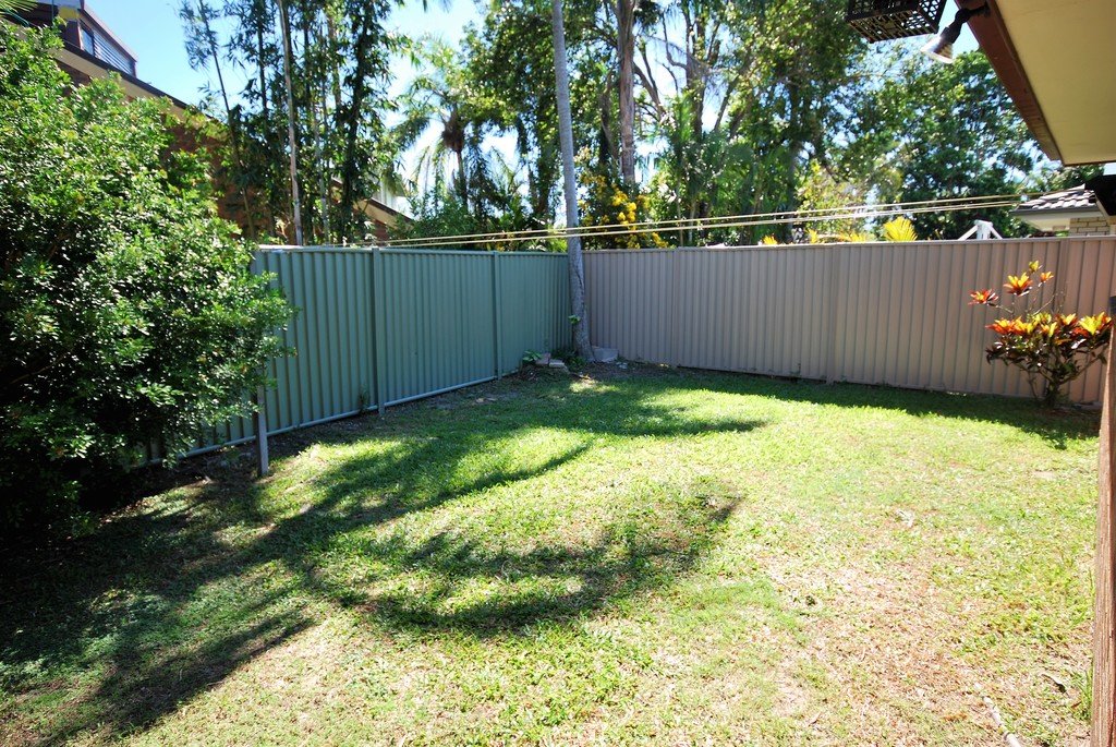 105 Acanthus Ave  BURLEIGH HEADS 19