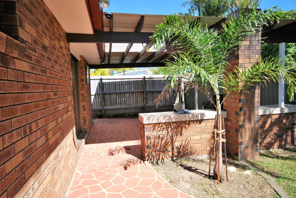 105 Acanthus Ave  BURLEIGH HEADS 20