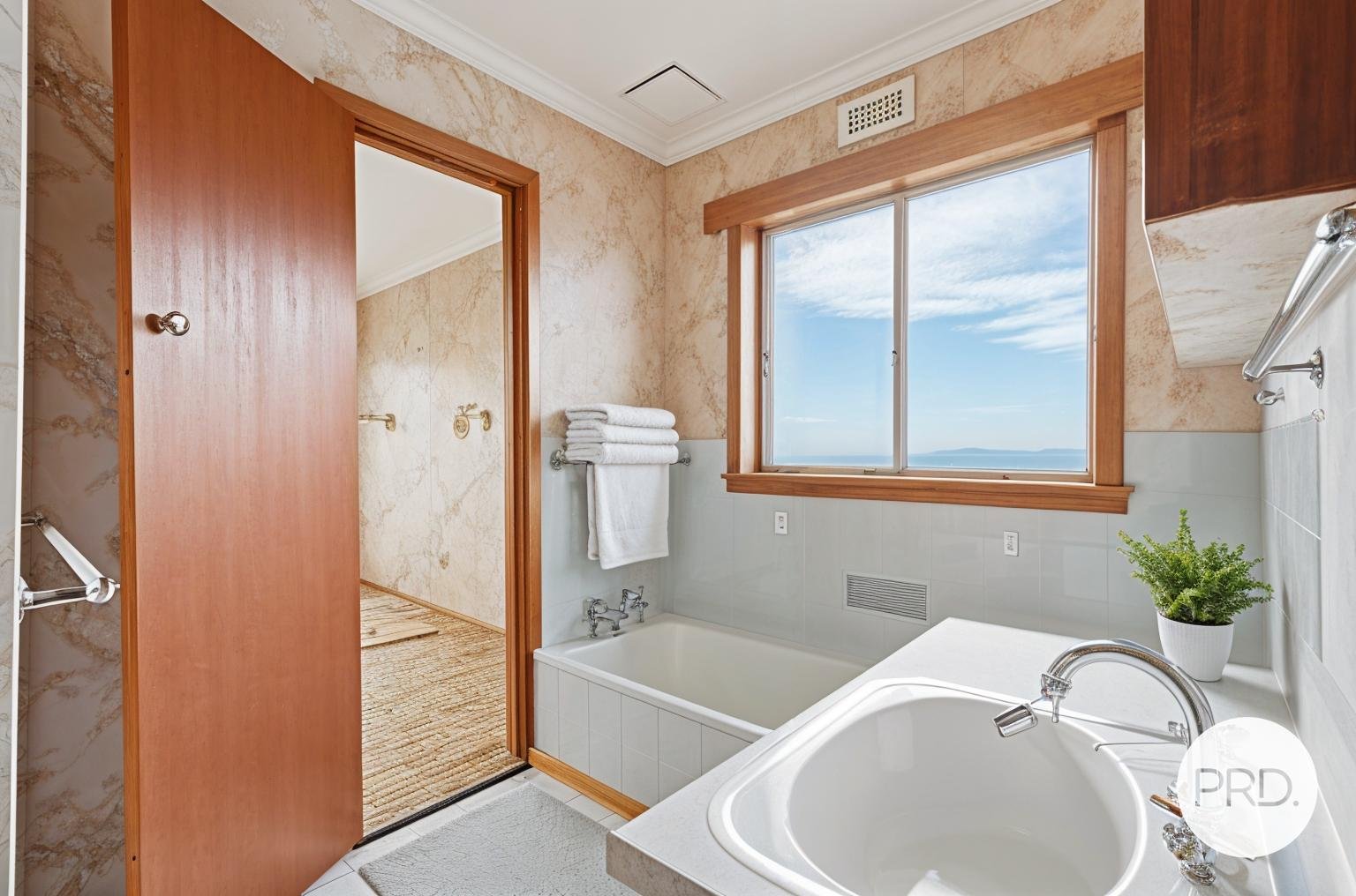105 Allumba Street HOWRAH 14