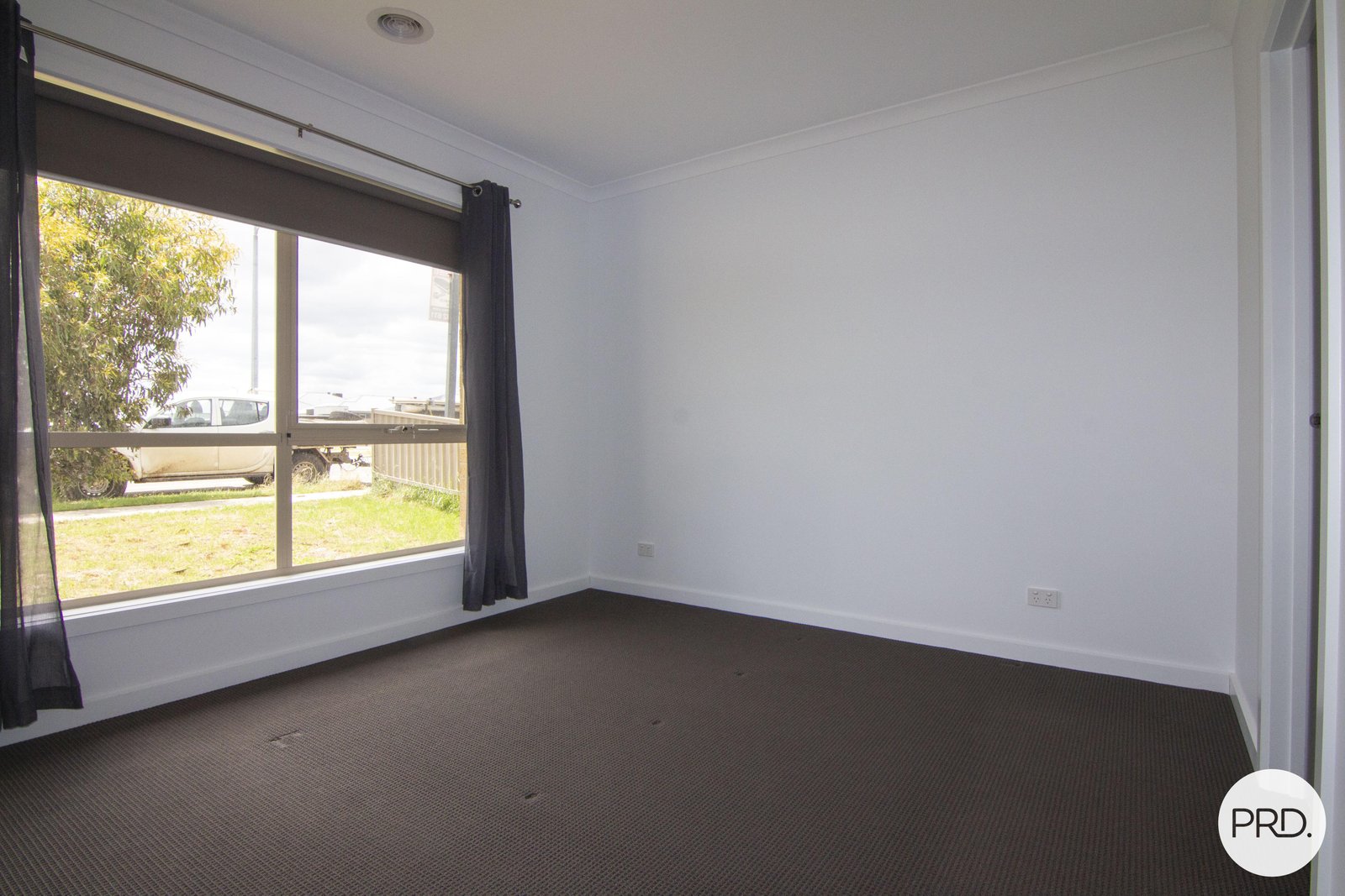 105 Ascot Gardens Drive DELACOMBE 9