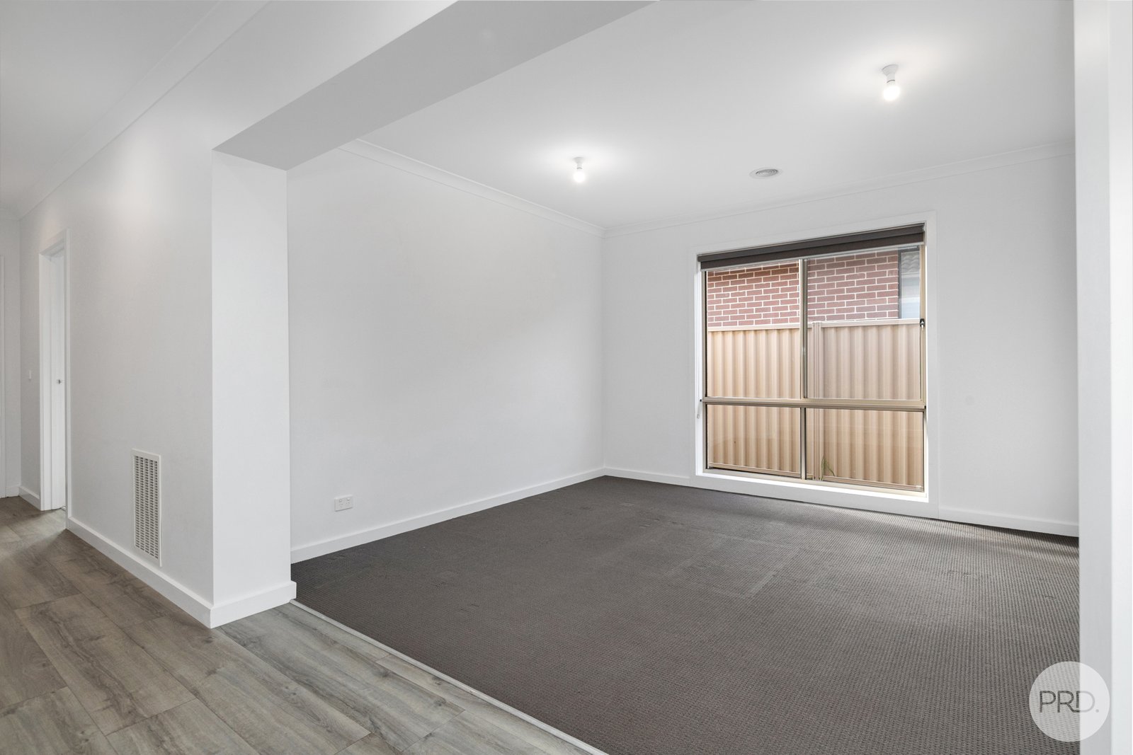105 Ascot Gardens Drive DELACOMBE 6