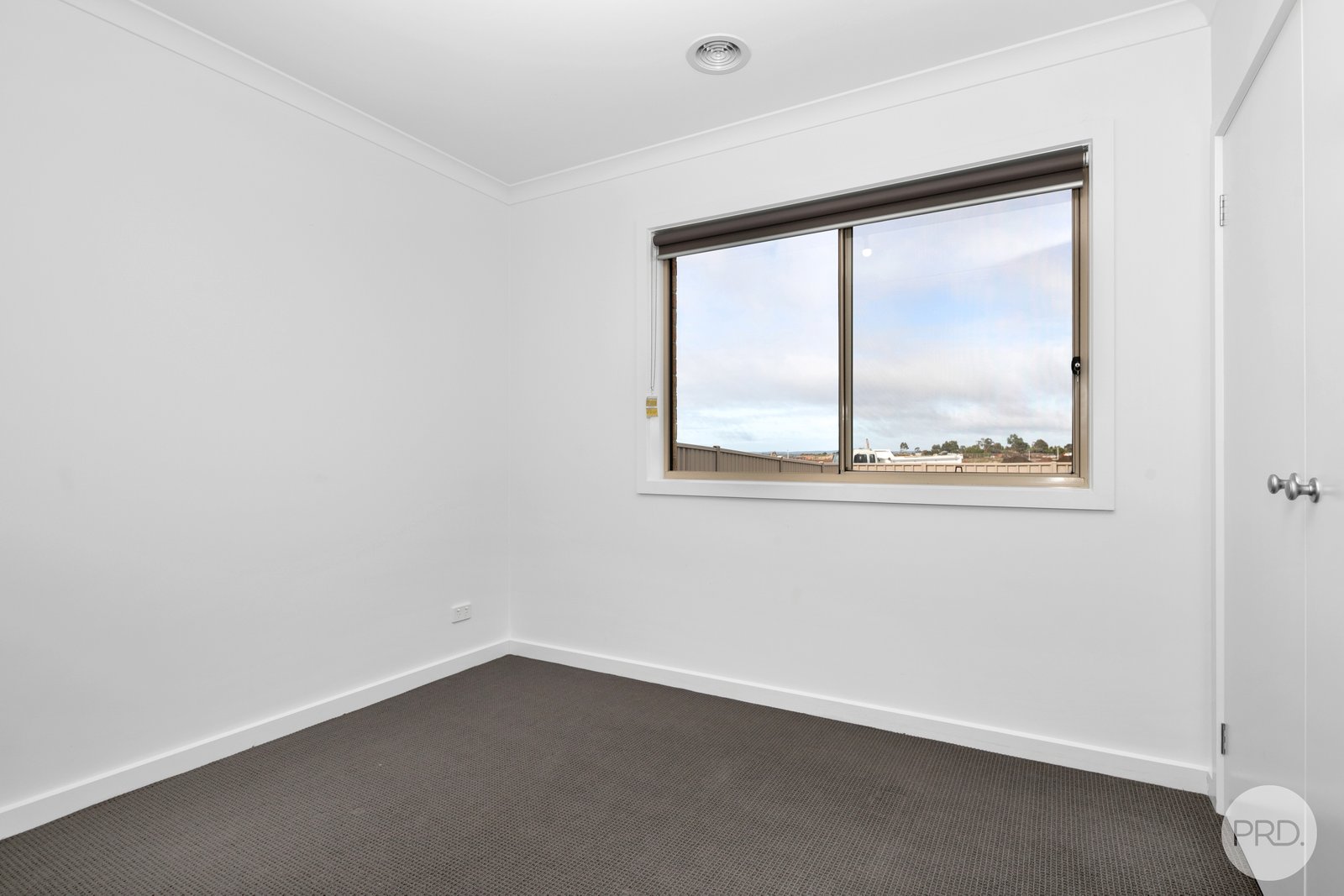 105 Ascot Gardens Drive DELACOMBE 10
