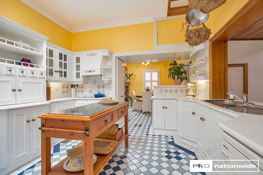 105 Carthage Street TAMWORTH 7