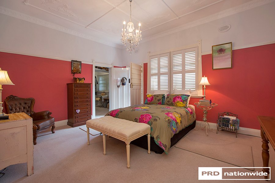 105 Carthage Street TAMWORTH 8