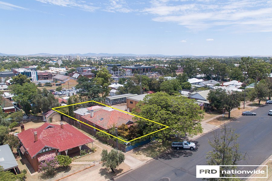 105 Carthage Street TAMWORTH 18