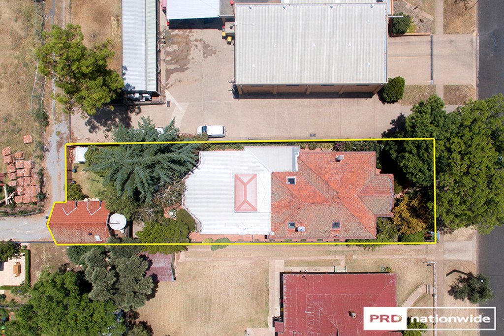 105 Carthage Street TAMWORTH 21