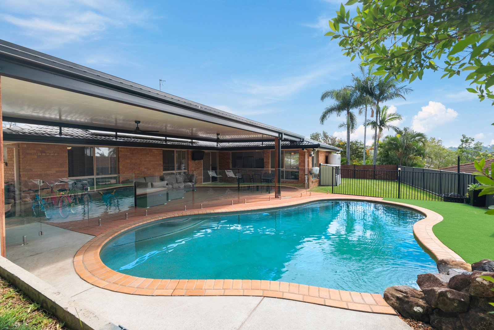105 Clives Circuit CURRUMBIN WATERS 6