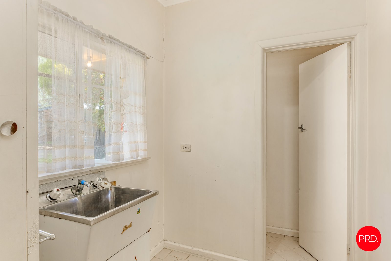 105 Eaglehawk Road LONG GULLY 12