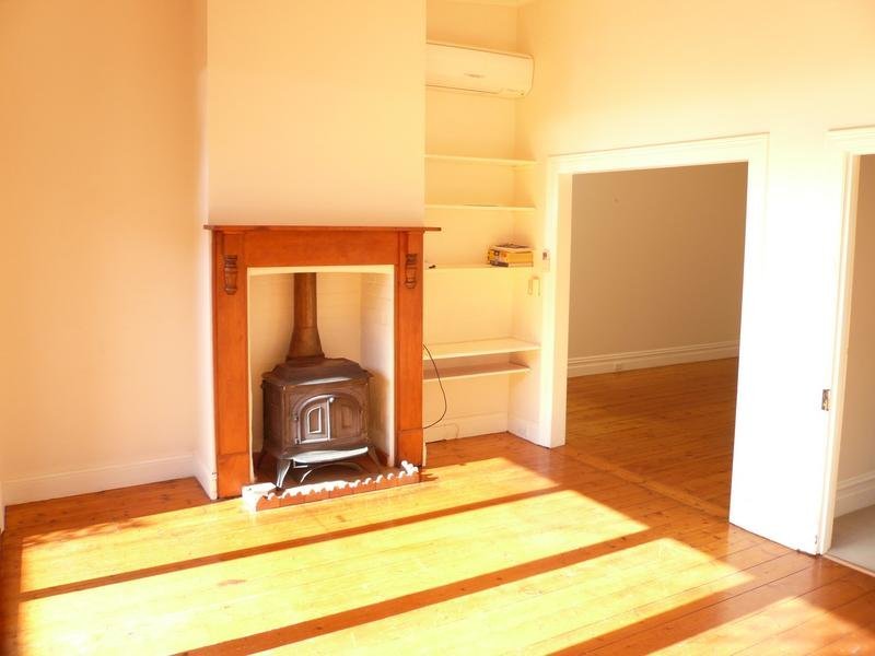 Gallery: 105 Erskine Street