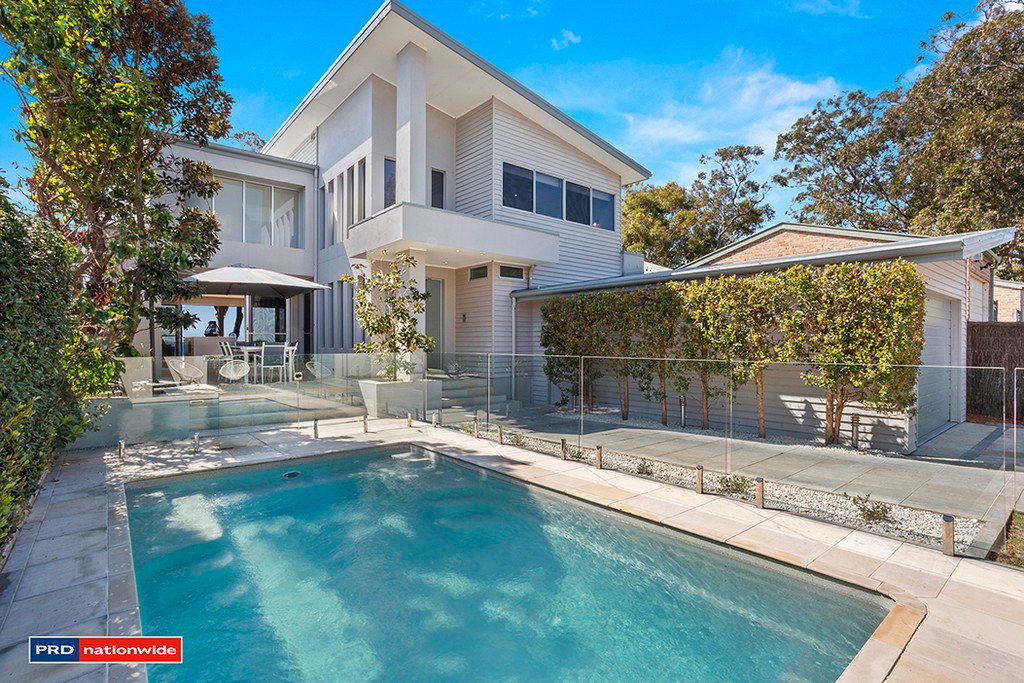 105 Foreshore Drive SALAMANDER BAY 2