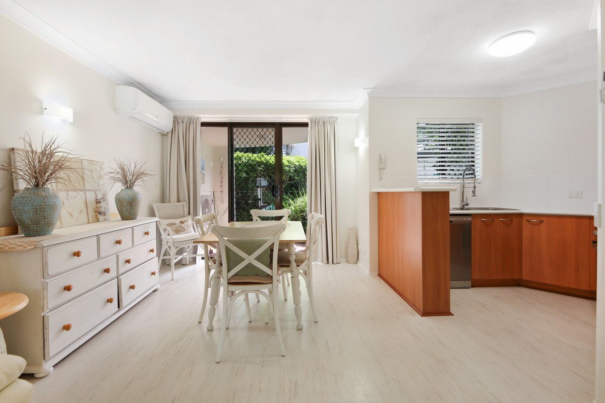 10/5 Fourth Avenue Burleigh Heads 2