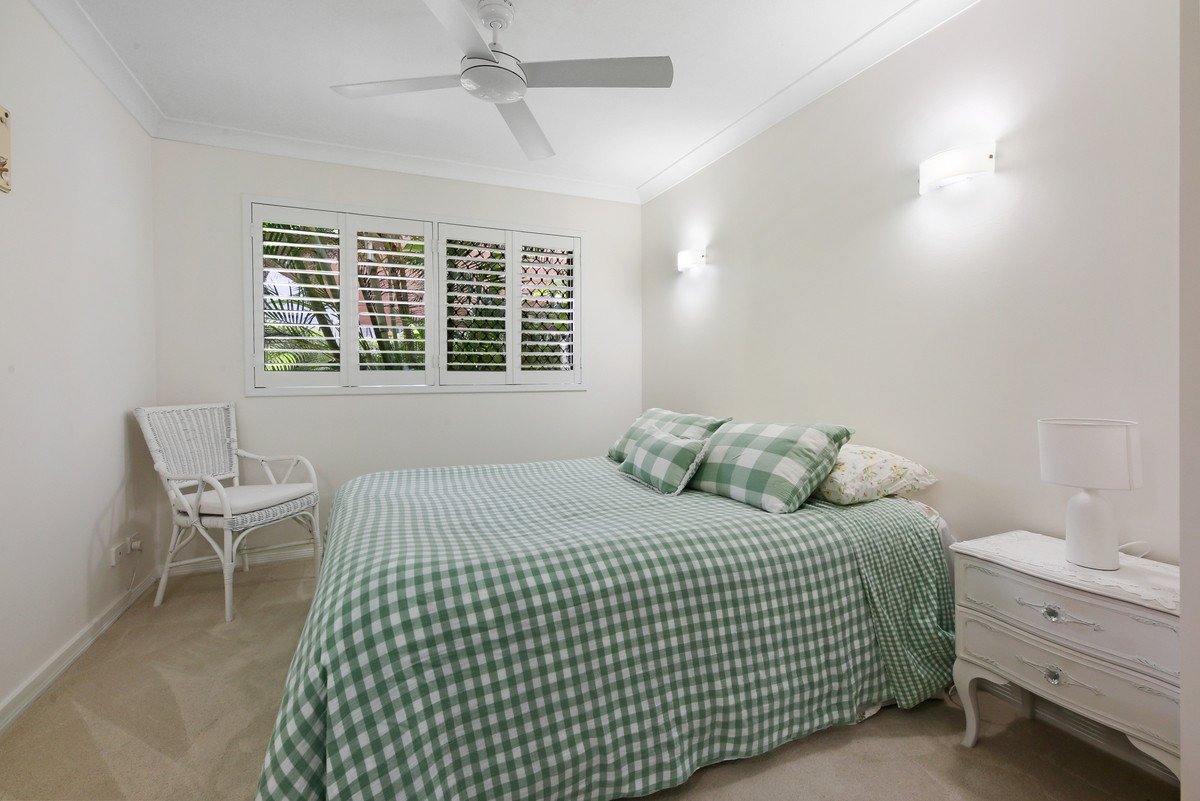 10/5 Fourth Avenue Burleigh Heads 7
