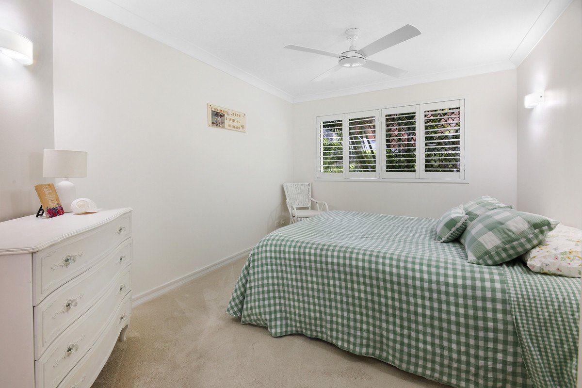 10/5 Fourth Avenue Burleigh Heads 11