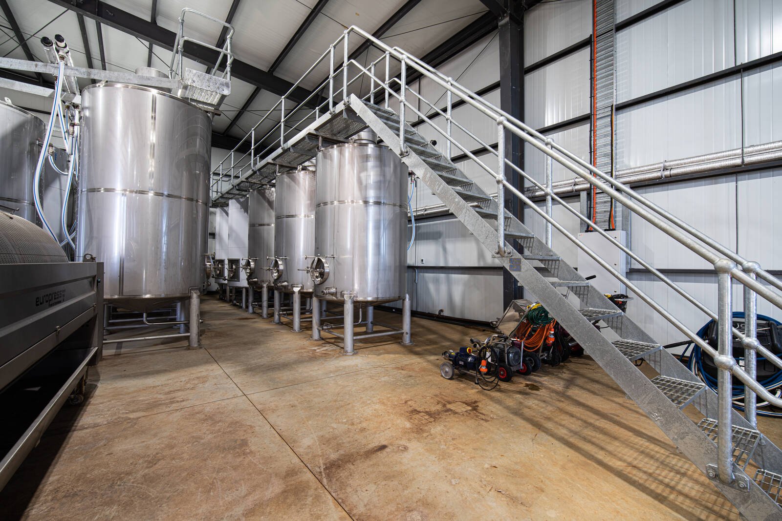 Real Estate and Property in 105 Fraser Road, Rutherglen, VIC