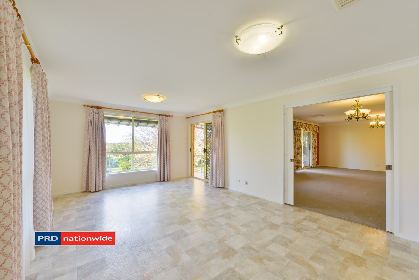 105 Glengarvin Drive TAMWORTH 4