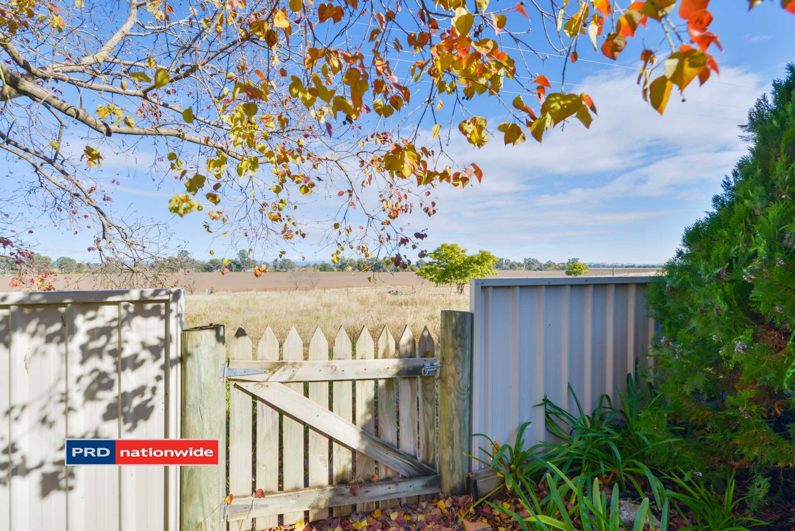 105 Glengarvin Drive TAMWORTH 8