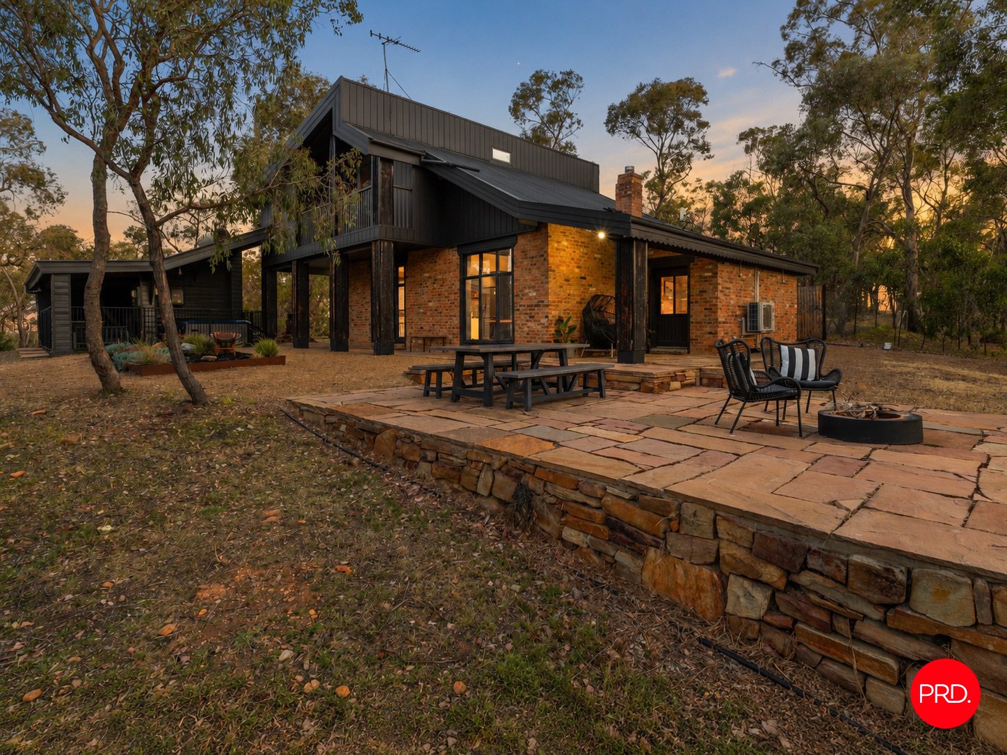 105 James Cook Drive STRATHFIELDSAYE 5