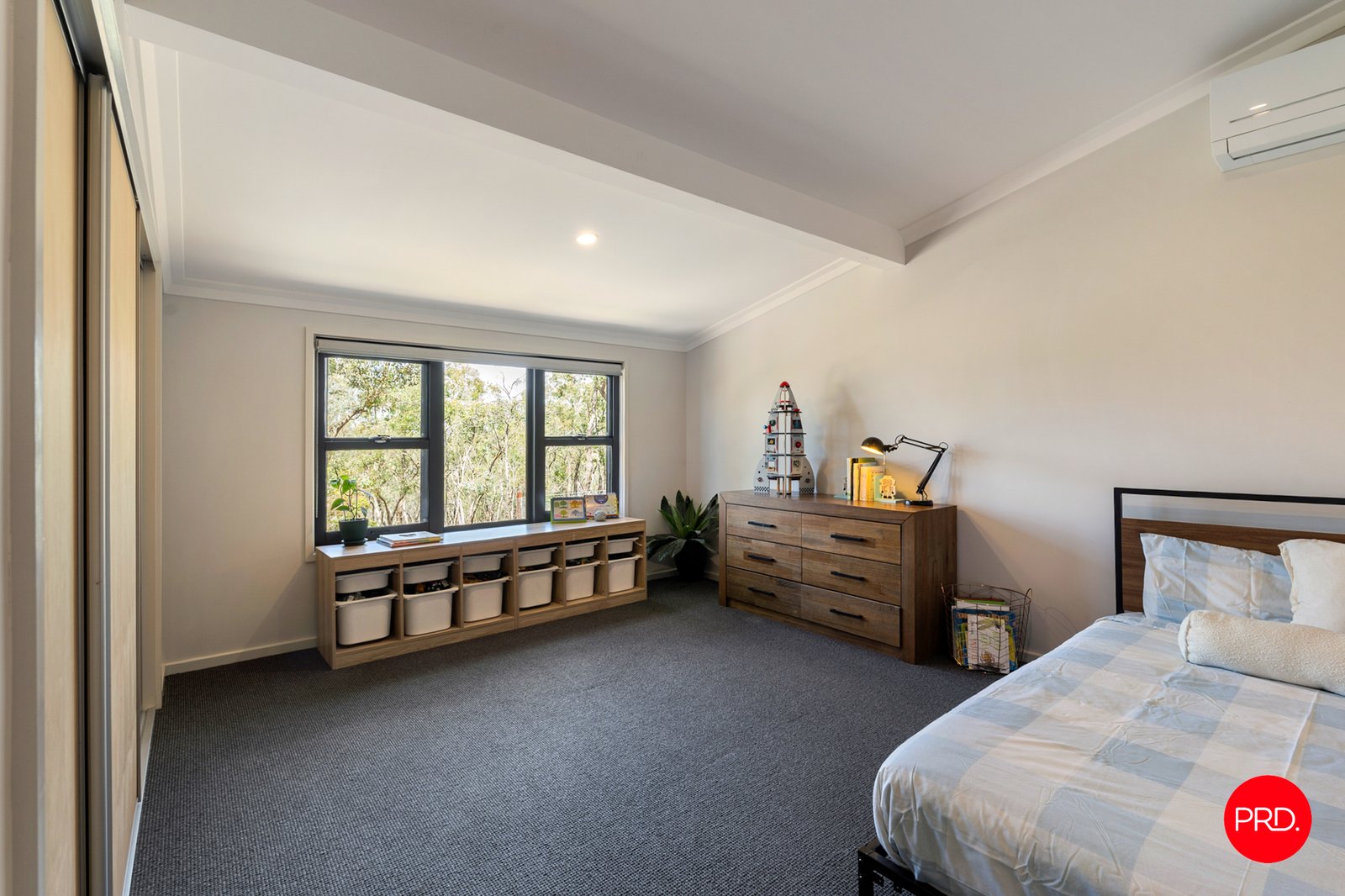 105 James Cook Drive STRATHFIELDSAYE 16