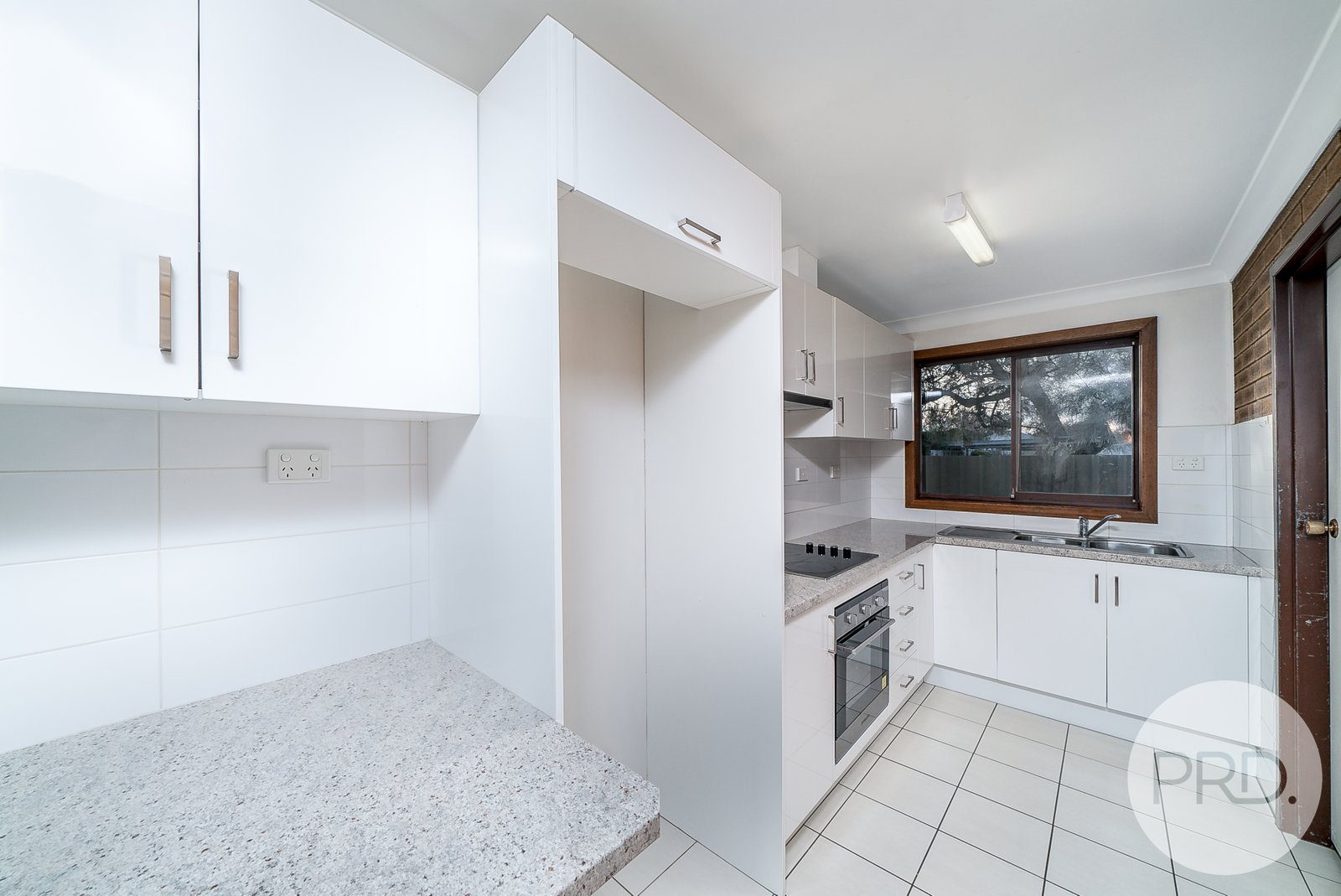 10/5 Langdon Avenue WAGGA WAGGA 2