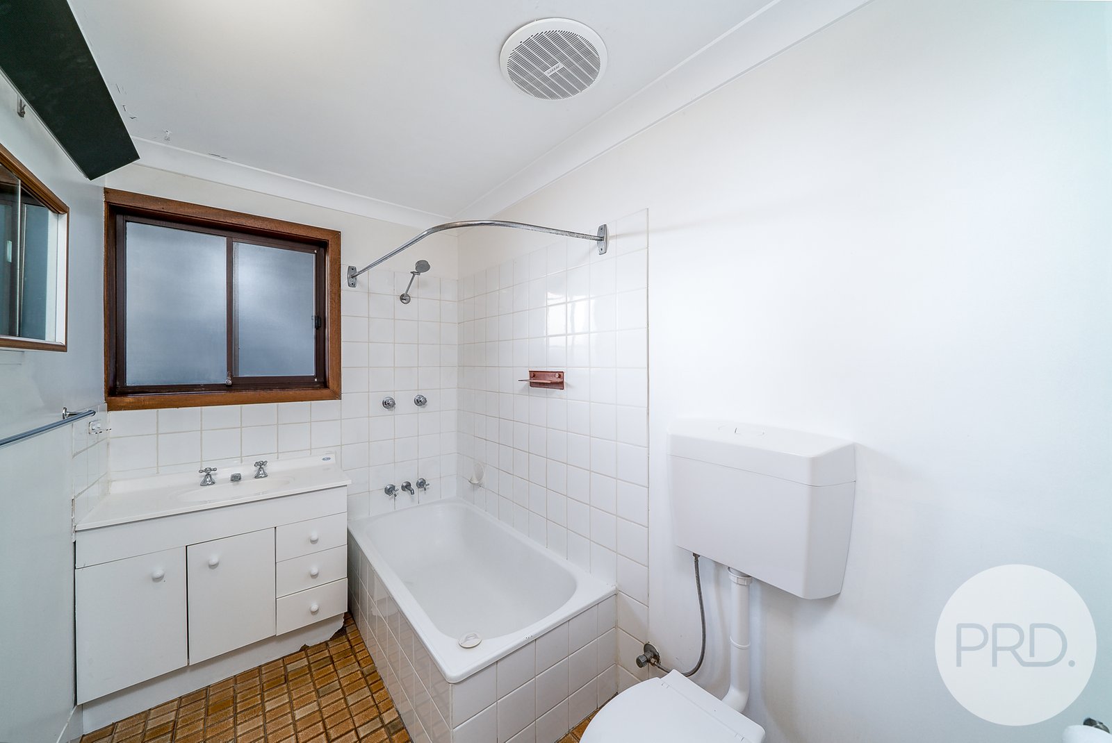 10/5 Langdon Avenue WAGGA WAGGA 3