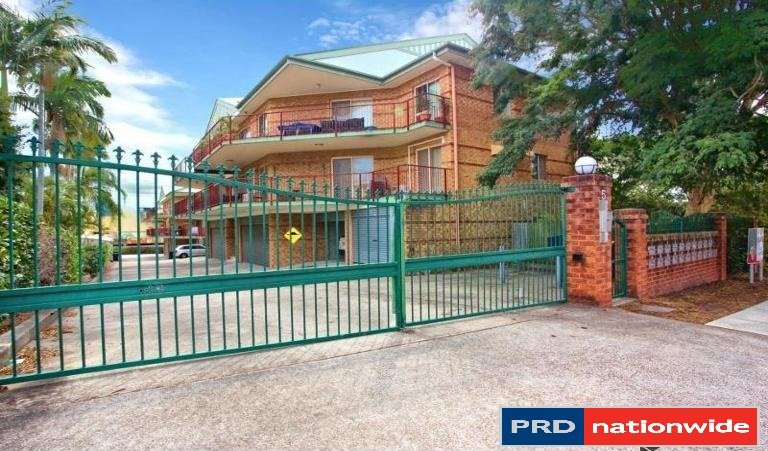 10/5 Laura Street LUTWYCHE 1