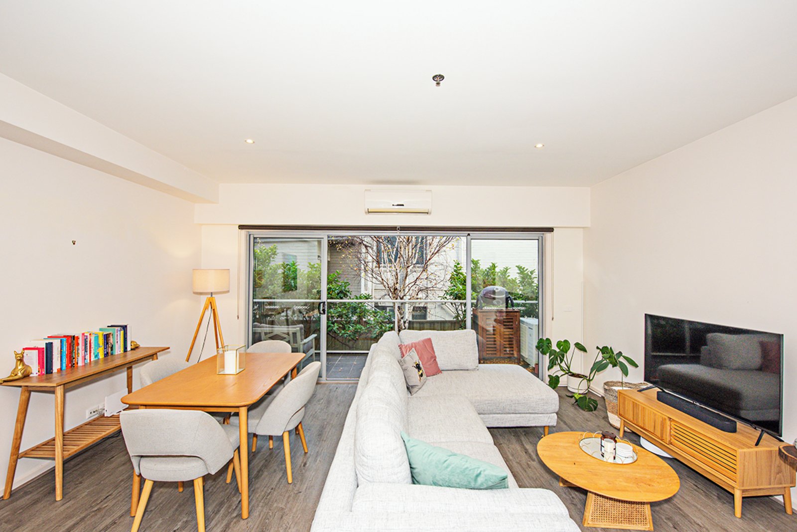 Gallery: 10/5 Lewisham Road