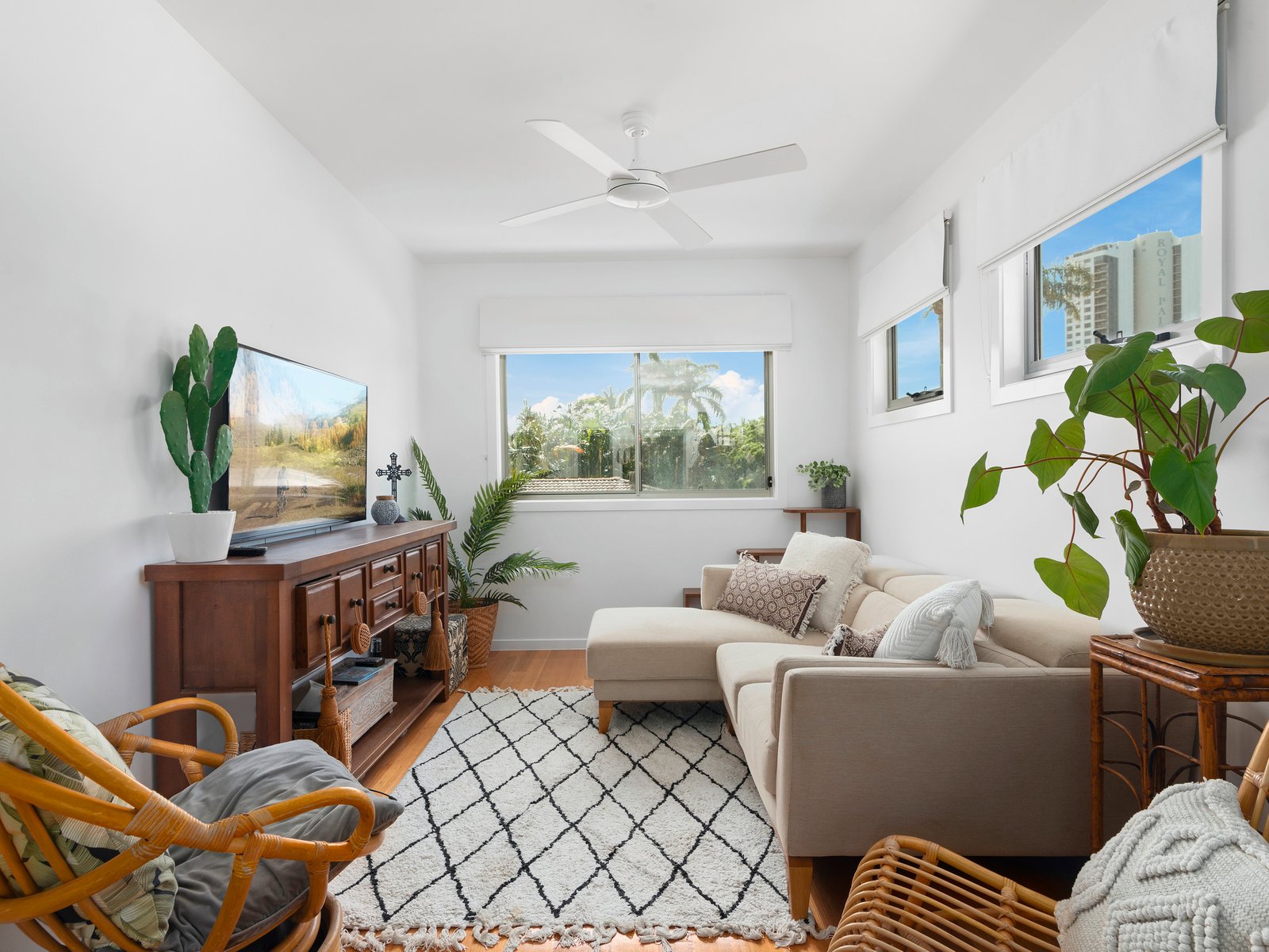 105 Leyte Avenue PALM BEACH 3