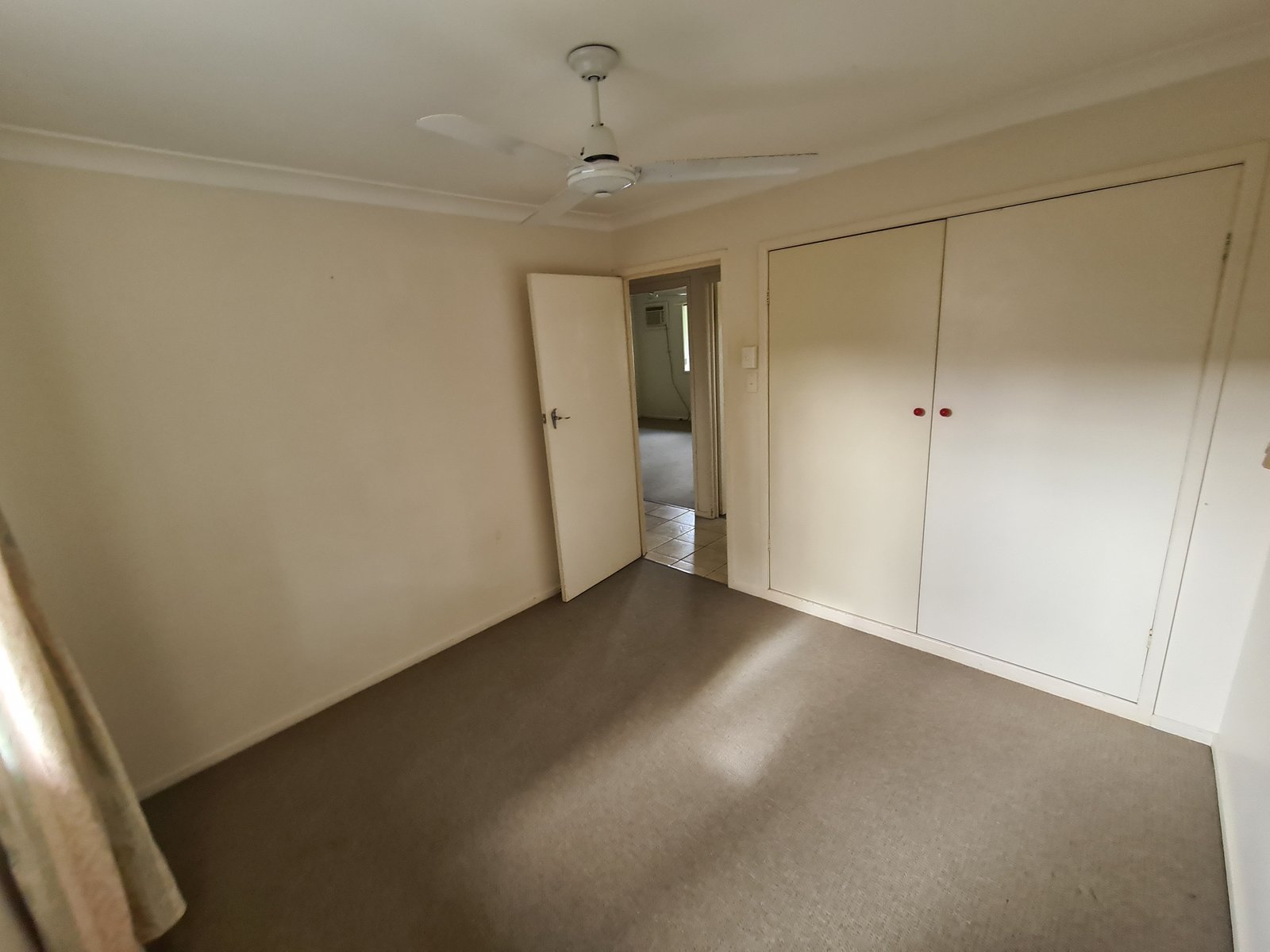 105 MALPAS Street BOYNE ISLAND 18