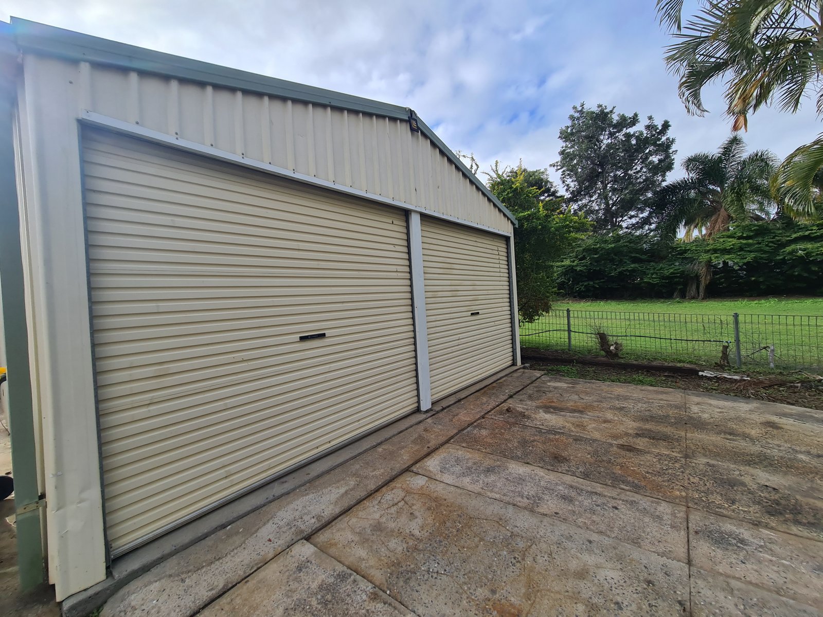 105 MALPAS Street BOYNE ISLAND 25