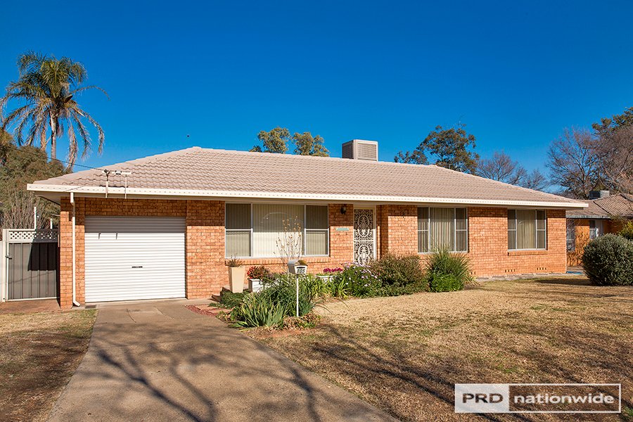 105 Manilla Road TAMWORTH 2