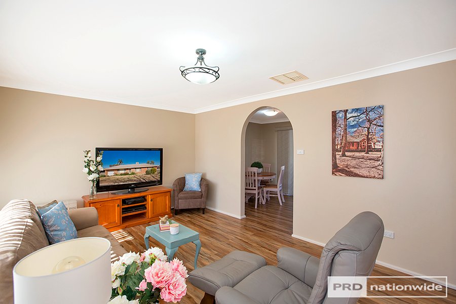 105 Manilla Road TAMWORTH 6